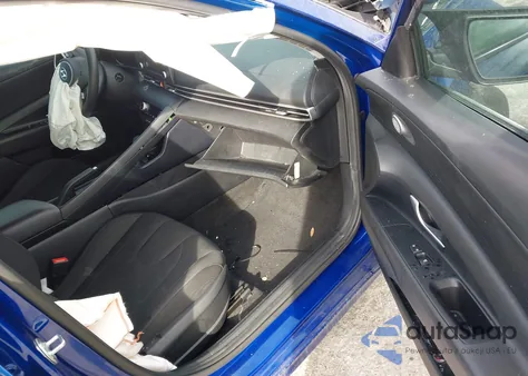 2023 Hyundai Elantra Sel z USA, uszkodzony, nr VIN 5NPLM4AG3PH094098